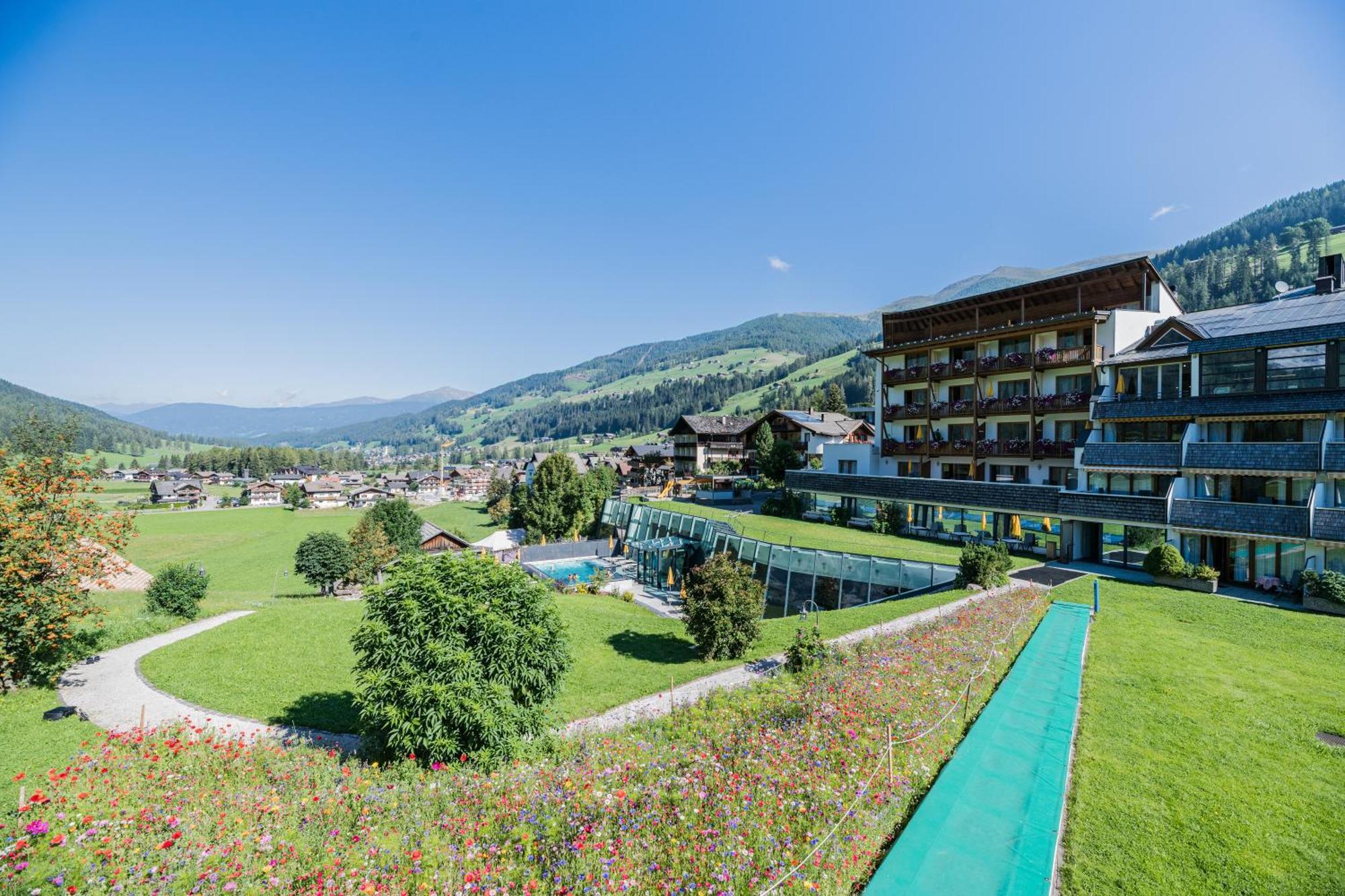 Family Resort Rainer Sexten Extérieur photo
